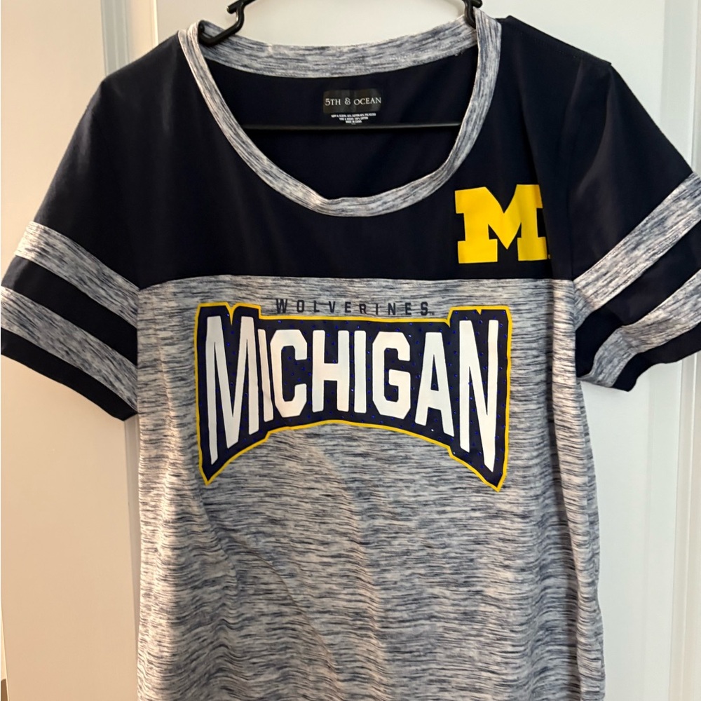 Women’s University of Michigan T-Shirt